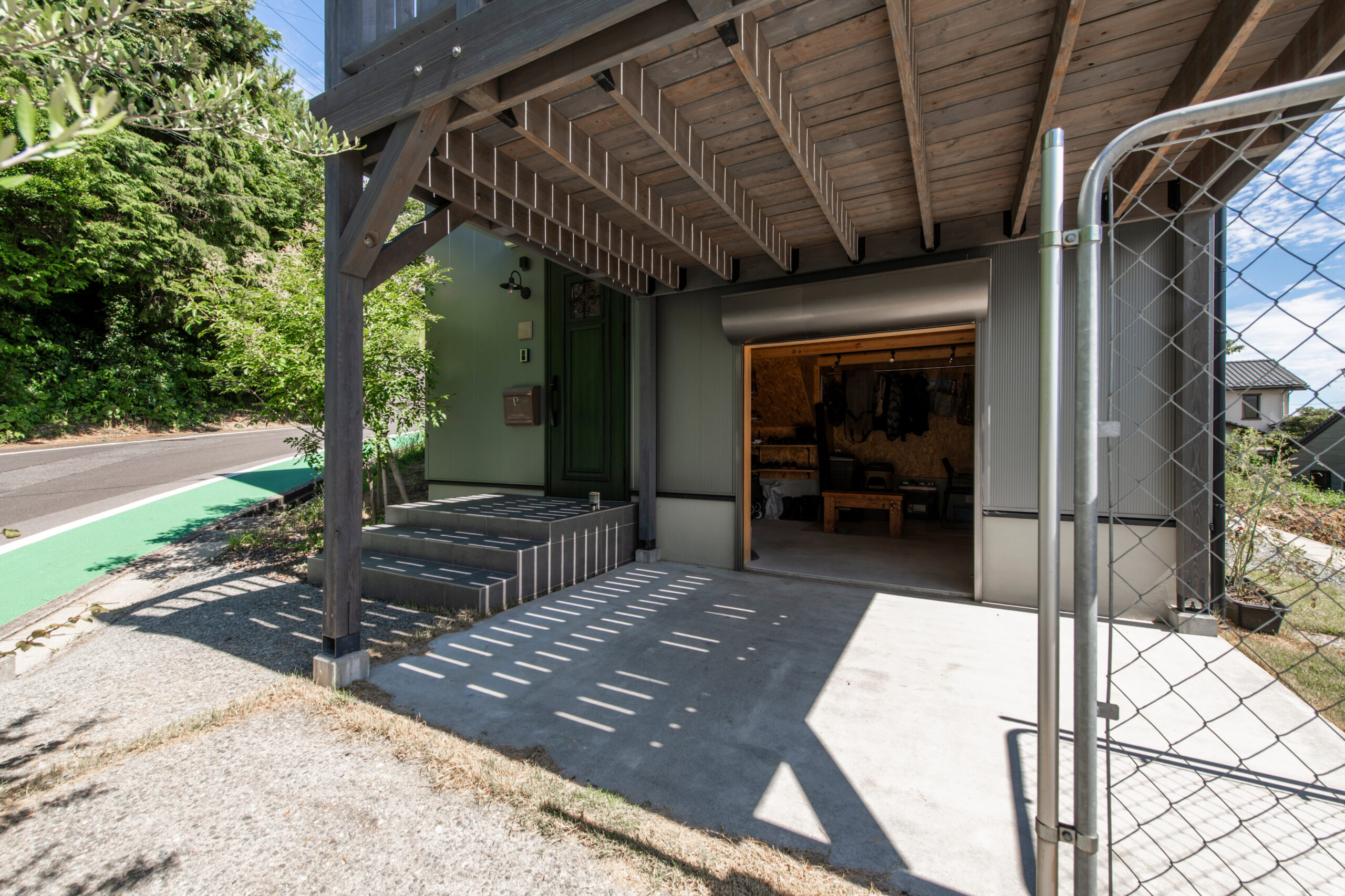 「土間派×スキップ派」ふたりのコダワリと愛犬「ビス...