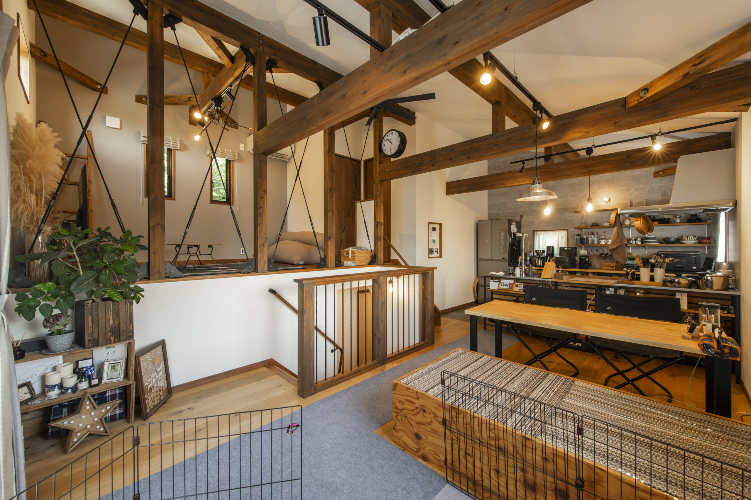 「土間派×スキップ派」ふたりのコダワリと愛犬「ビス...