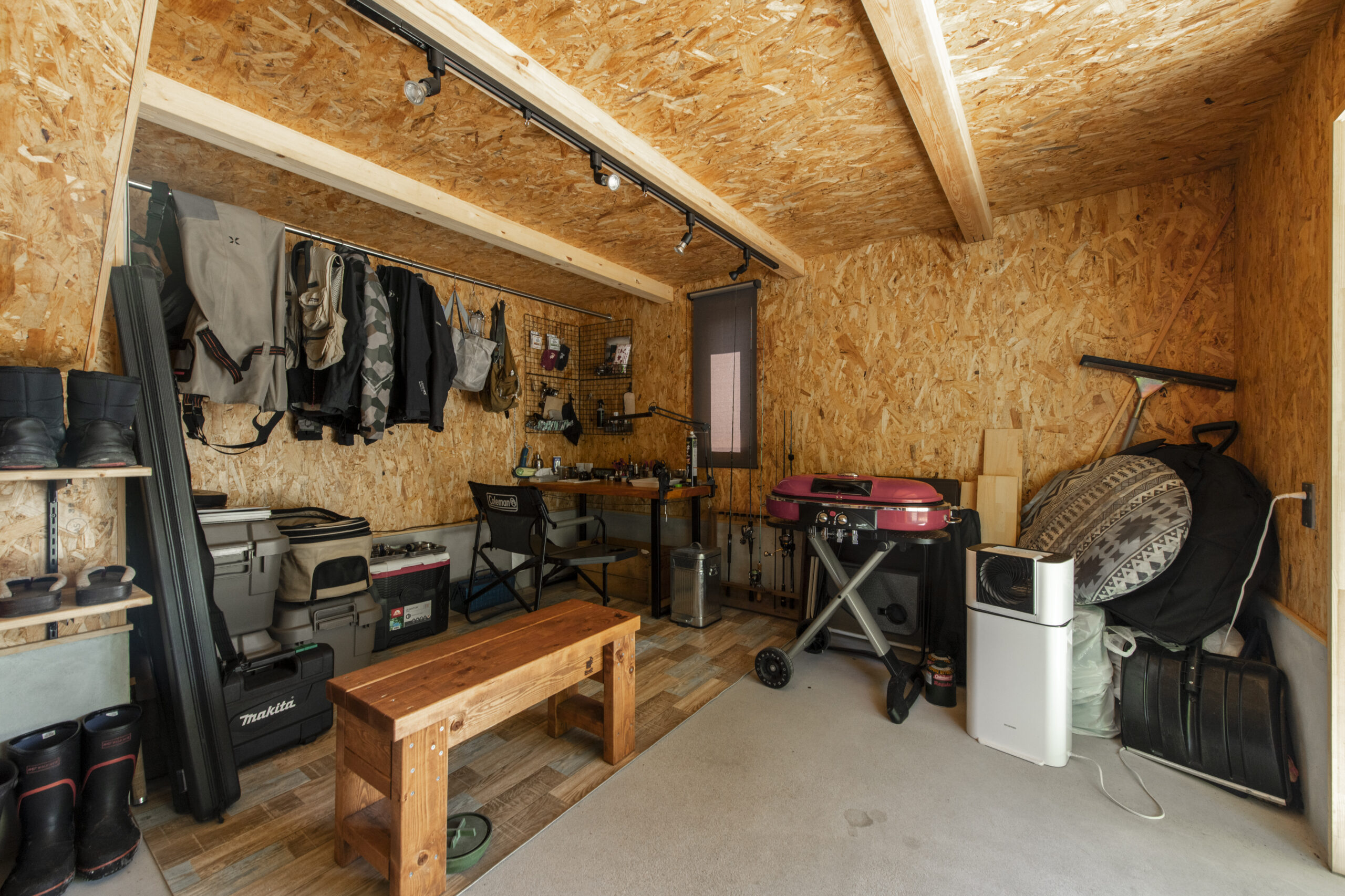 「土間派×スキップ派」ふたりのコダワリと愛犬「ビス...